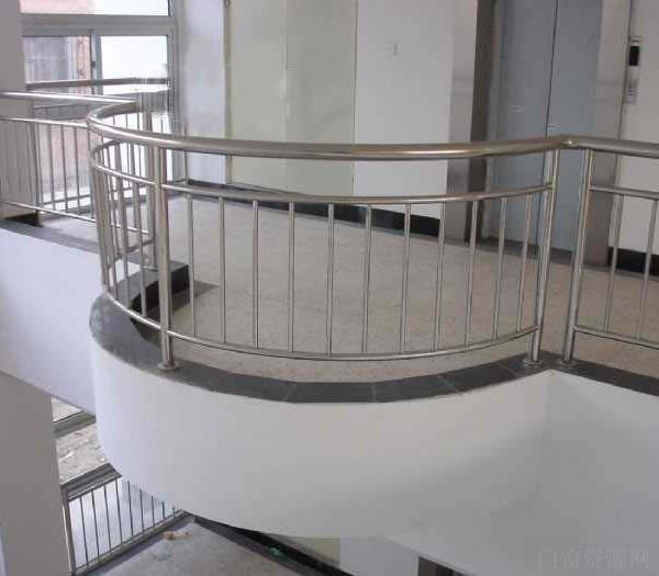 深圳深圳不锈钢阳台护栏多少钱