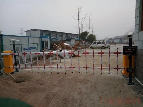 天翔伸缩门市场批发