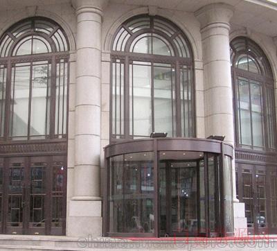 甘肃兰州甘肃兰州旋转门厂家直销_道闸/挡车器_18093156050