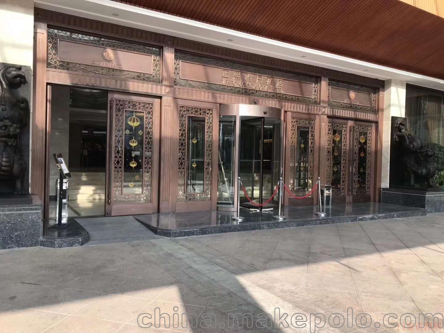 甘肃兰州质保两年，终身维修的甘肃自动旋转门最大厂家_道闸/挡车器_18093156050