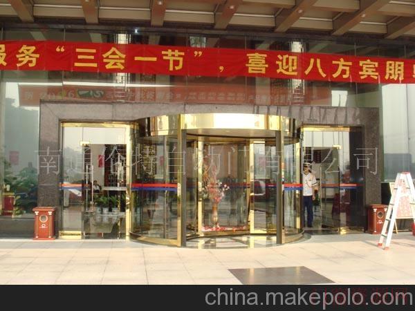 江苏南通三翼带展台自动旋转门_旋转门_13773680218