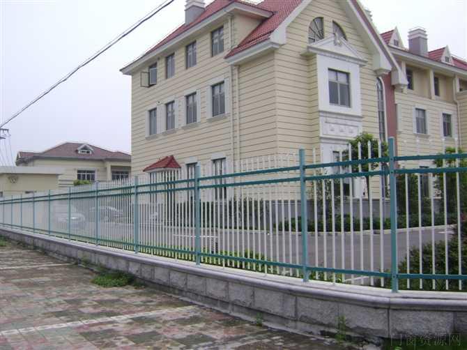 锌钢小区护栏哪家好 深圳英龙出厂价格批发