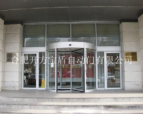 合肥宝盾自动门代表性的两翼铜旋转门(图)