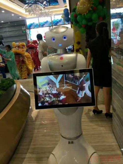 深圳市卡伊瓦营销讲解机器人佩佩